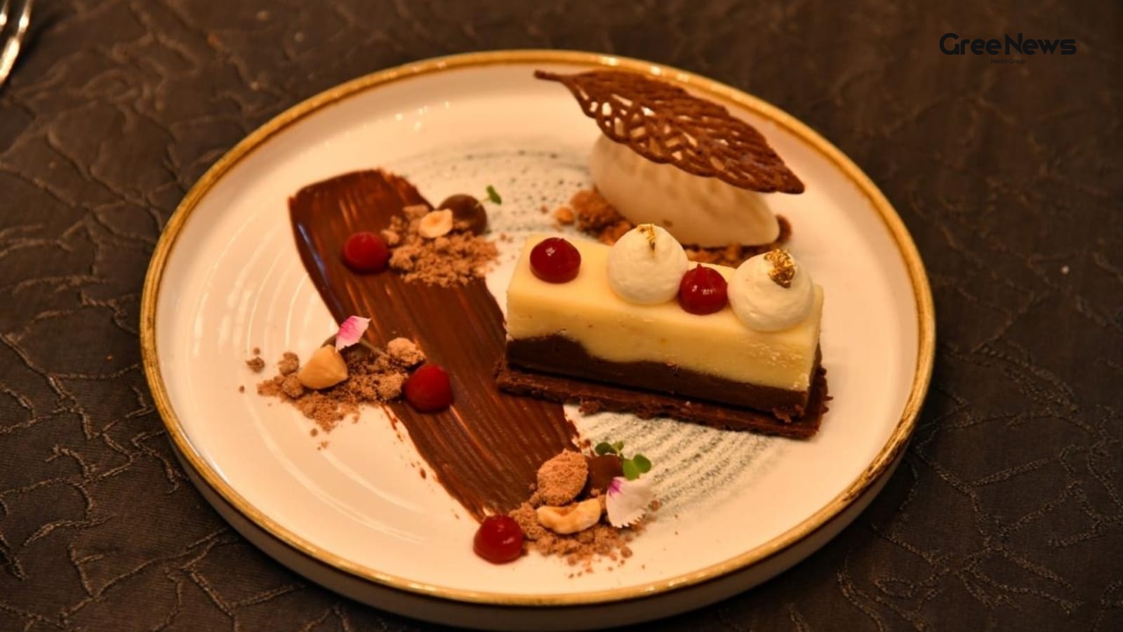 Hazelnut Chikki and Sandesh Fusion Cake Recipe