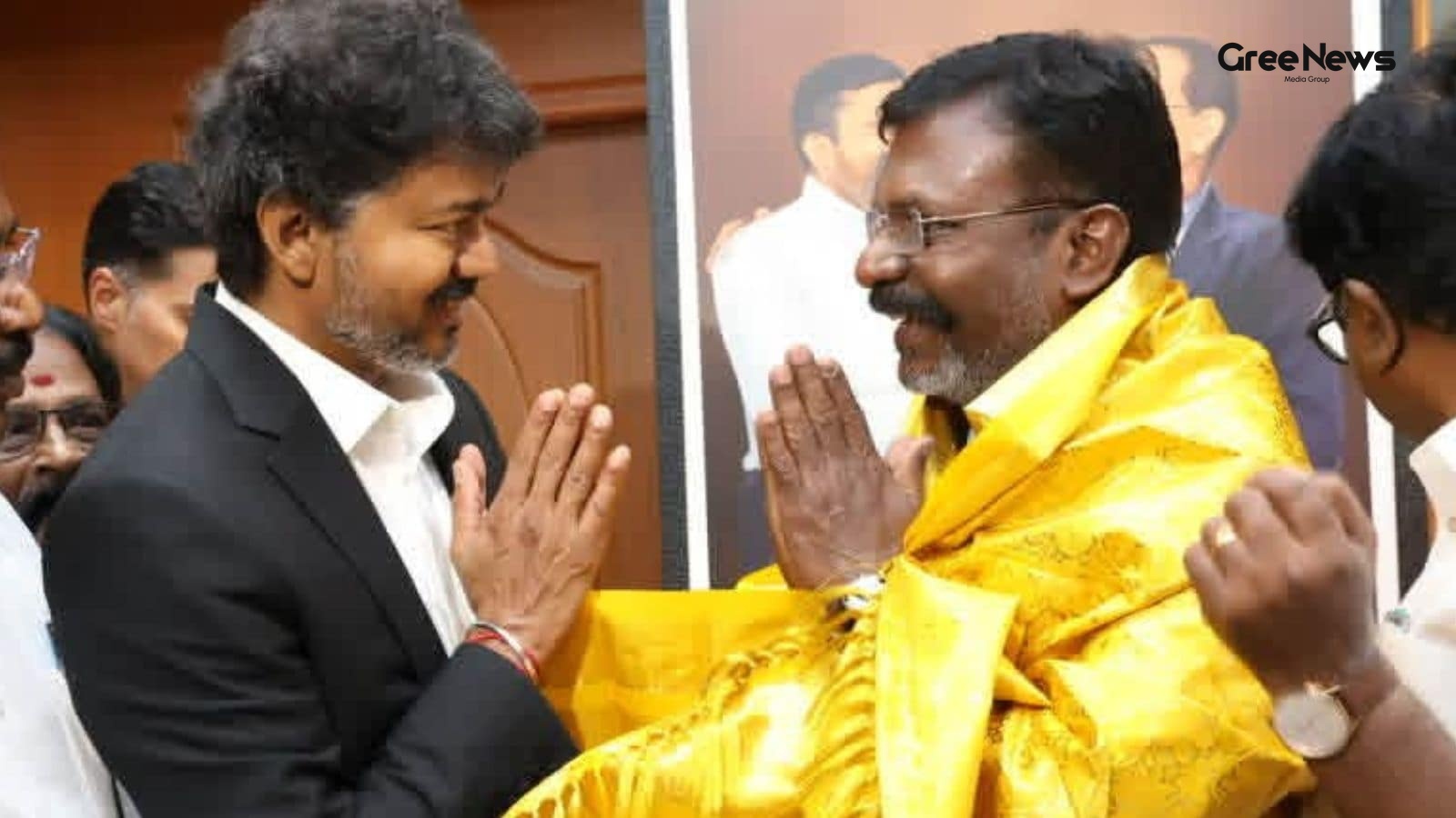 Political Chaos and Power Games in Tamil Nadu