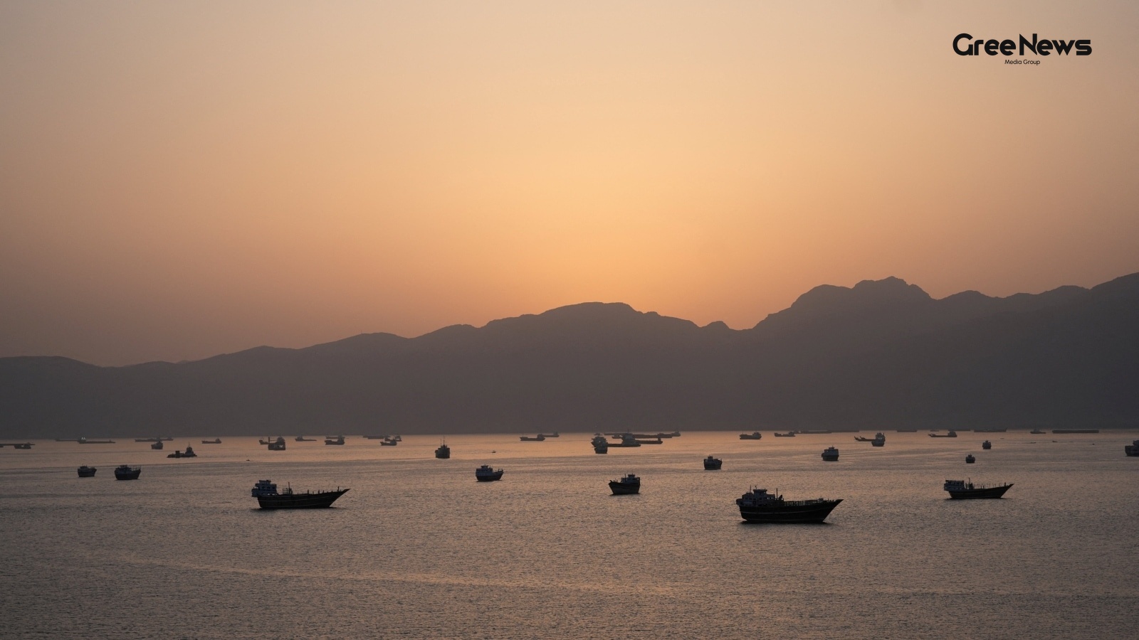 Iran-Oman Talks on Managing Shipping Through the Strait of Hormuz