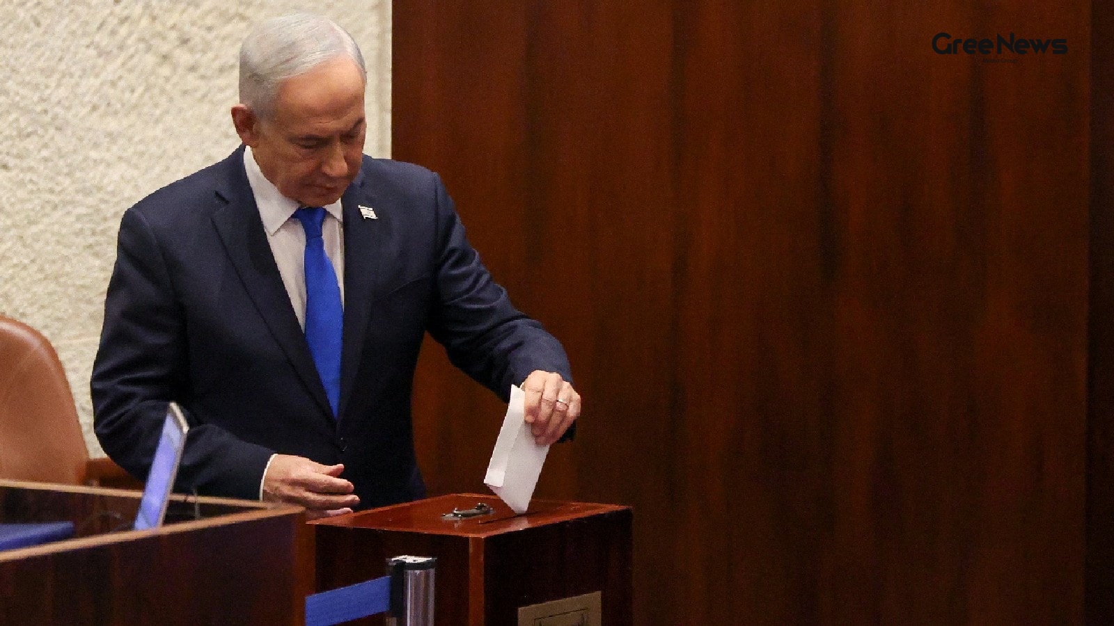 Israeli Political Maneuvering and Public Opinion