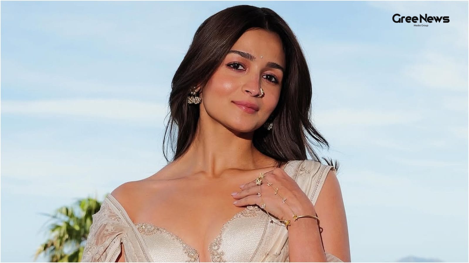 Ameesha Patel Defends Alia Bhatt Against Online Trolling