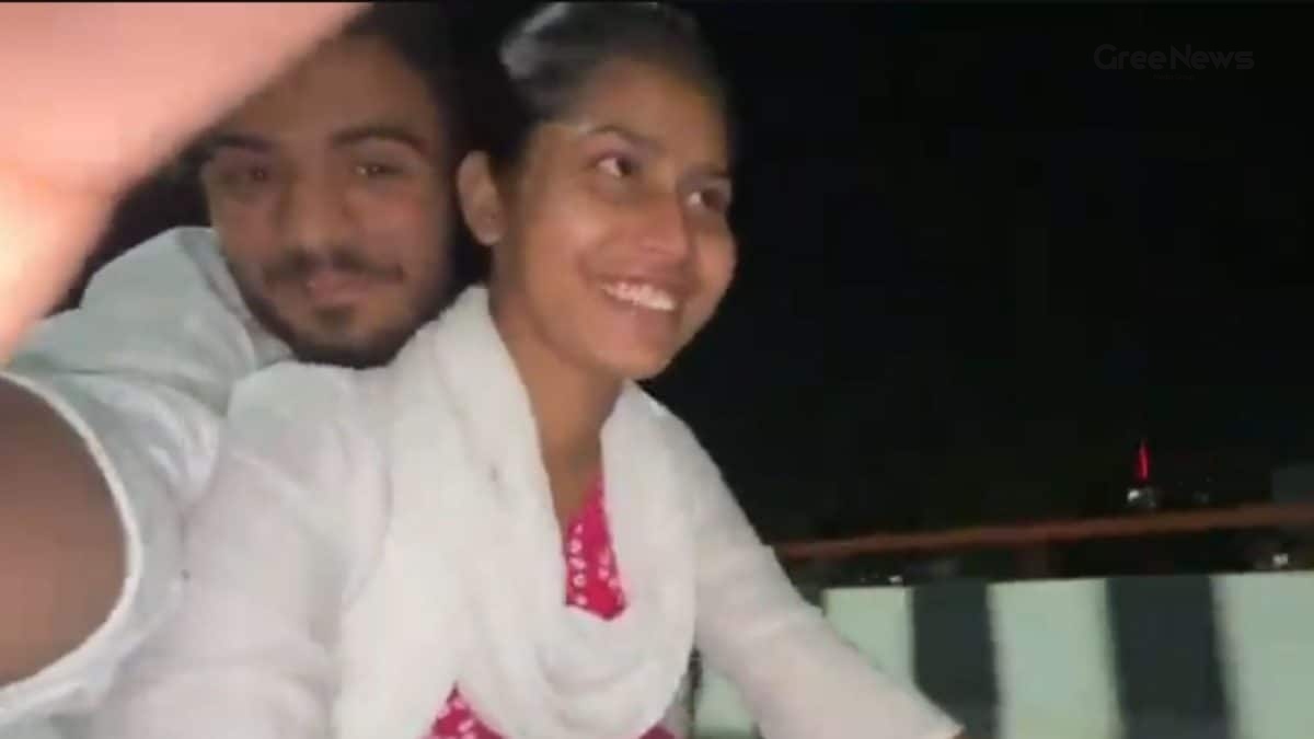 Ghaziabad Bike Crash Tragedy: 19‑Year‑Old Ikra Killed, Friend Hashim Critical  A Stark Reminder on Helmet Safety