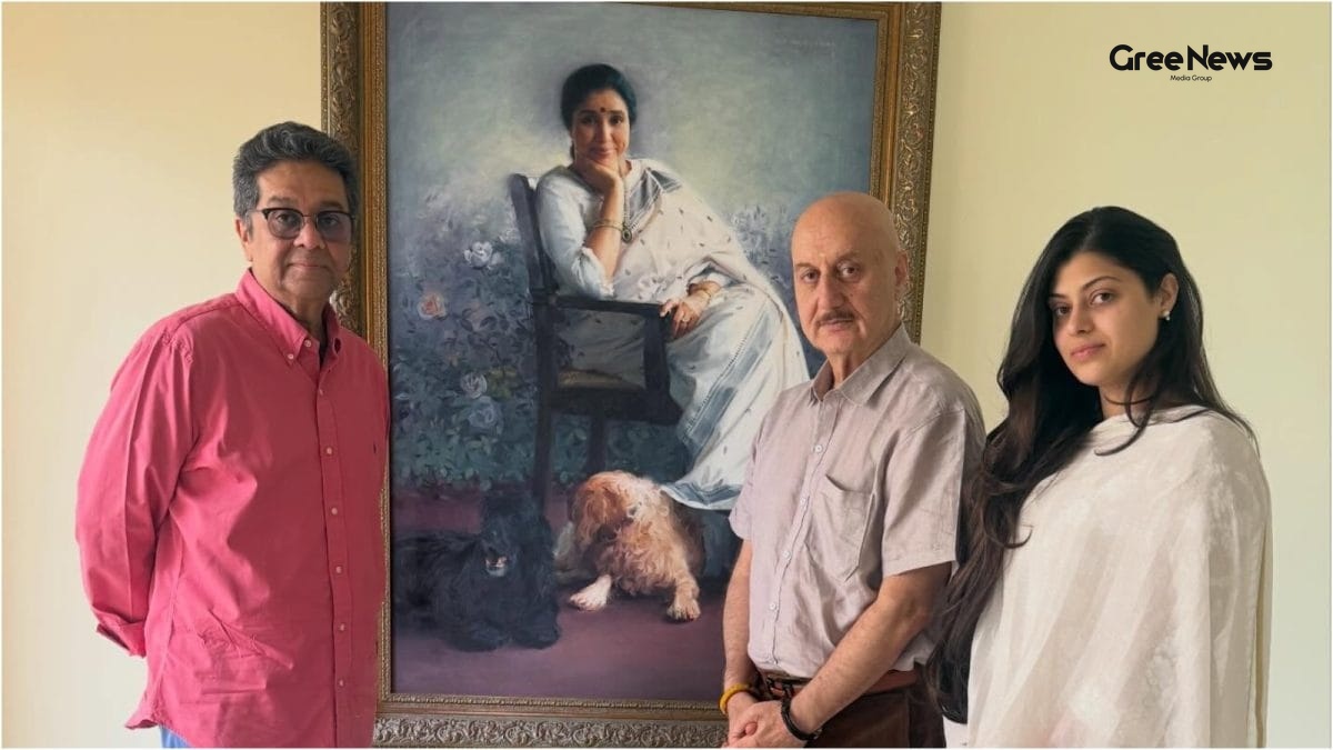 Anupam Kher’s Heart‑Touching Visit to Asha Bhosle’s Home  A Tribute Echoing Through Every Corner