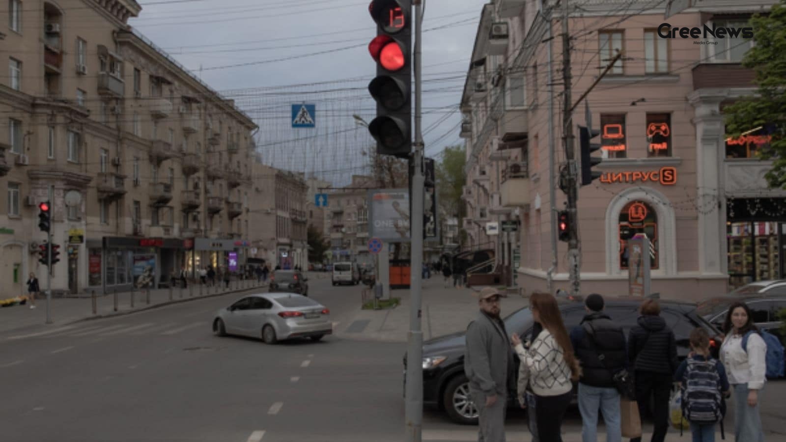 How Some Cities Thrive Without Traffic Lights  A Surprising Look at Signal‑Free Streets