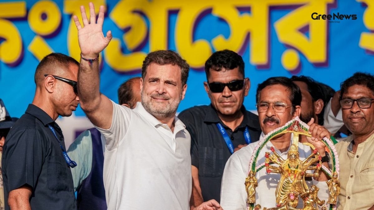 Rahul Gandhi Slams Both Modi and Mamata Over ‘Rich‑First’ Politics in West Bengal Election