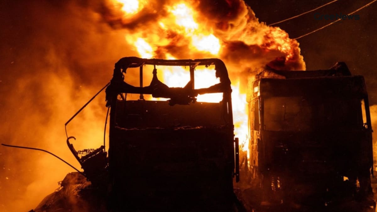 Ukraine Strikes Two Russian Refineries Right After US Extends Oil Waiver  What It Means for India