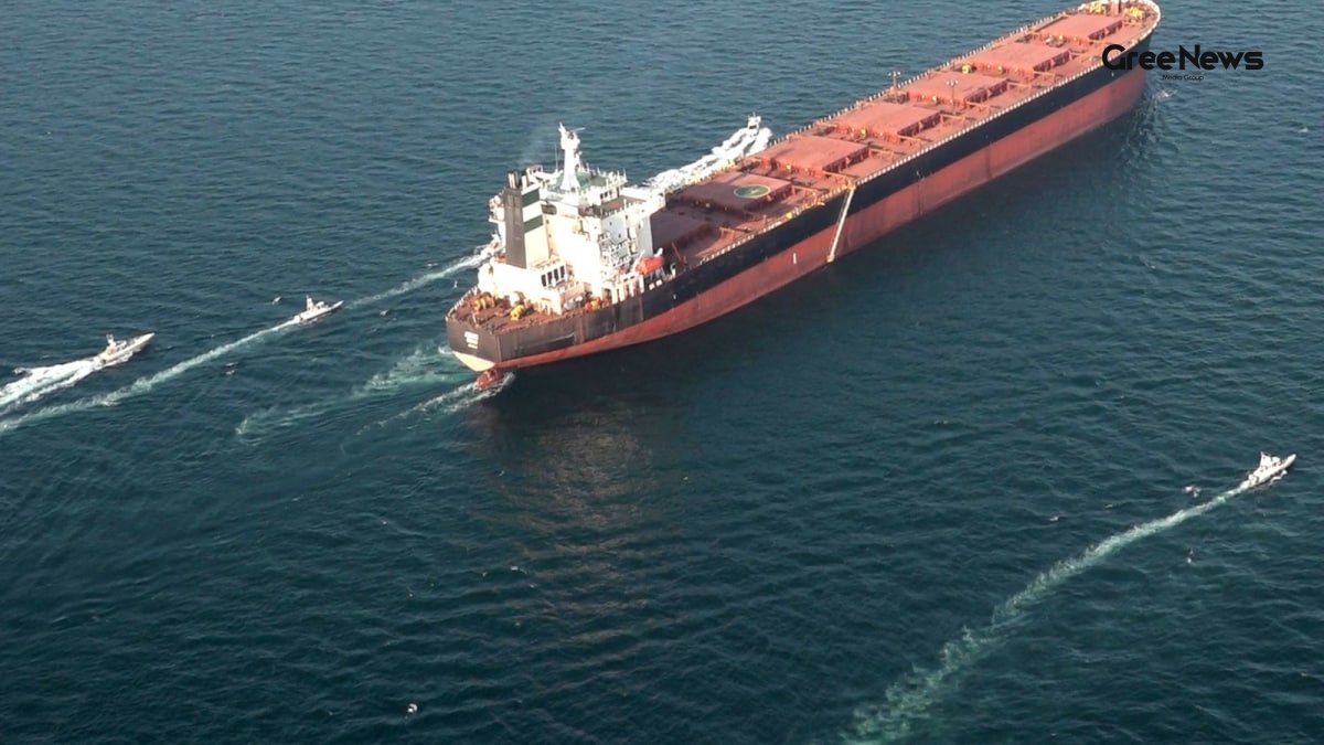 How Iran Could Keep Oil Flowing Through Hormuz for Months – A Surprising Insight into Floating Reserves