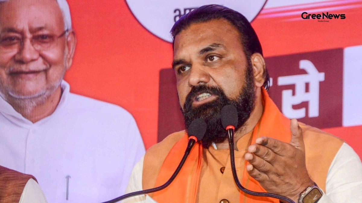 Bihar Govt Strips Sanjay Gandhi Name from Patna Zoo & Dairy Institute  What It Means