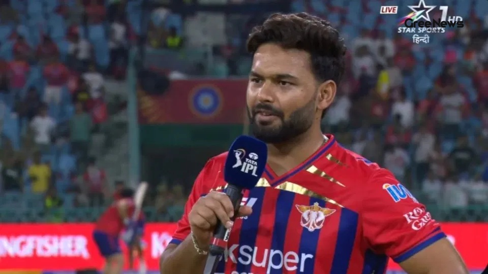 Rishabh Pant preparing for the toss