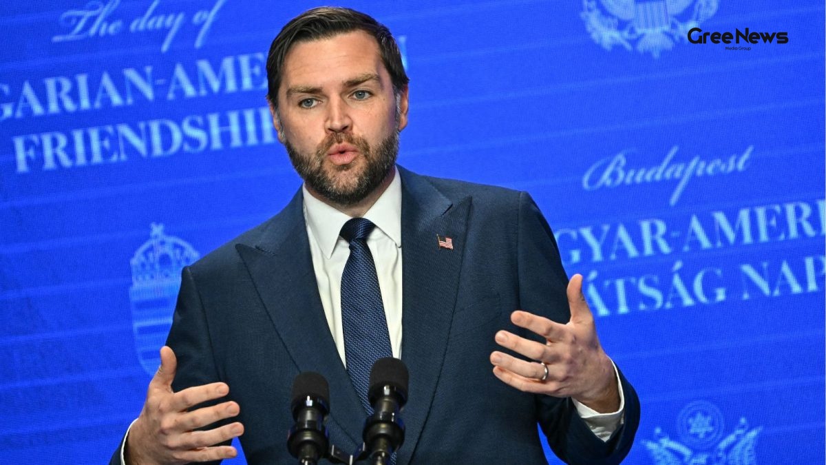 JD Vance Heckled Over Gaza Stance at UGA Turning Point USA Event A First‑Hand Account