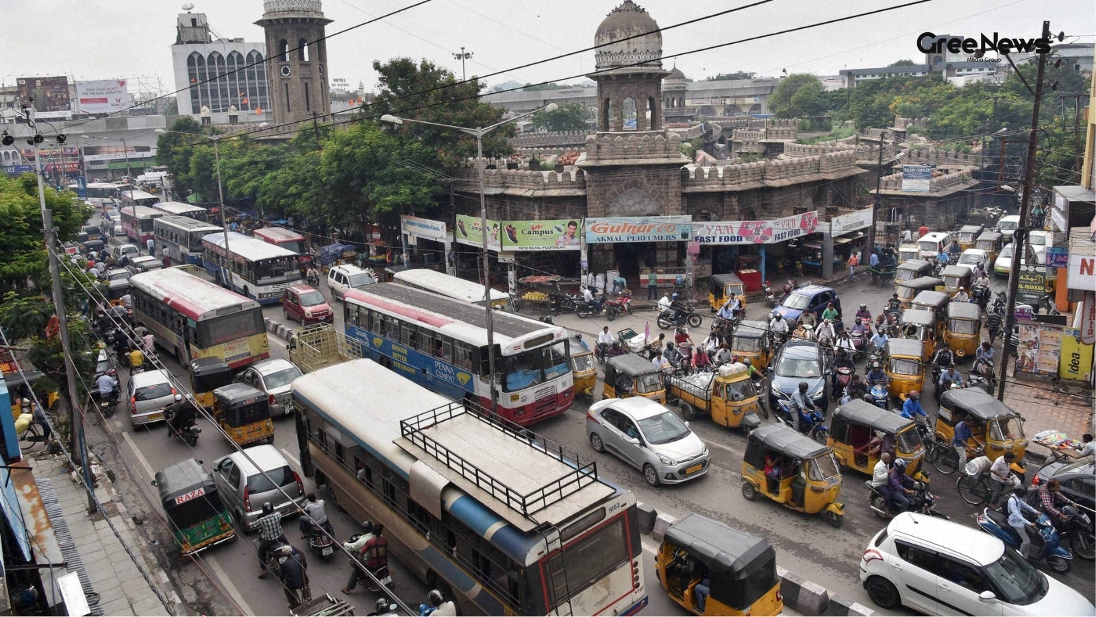 Hyderabad Bus Strike Chaos: Autos Surge, Metro Overcrowded, Commuters Face Sky‑High Fares