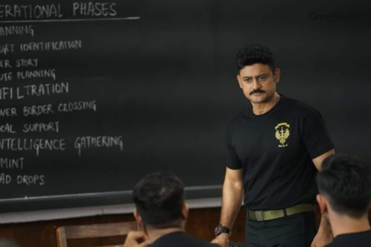 Manav Gohil on the set of Dhurandhar