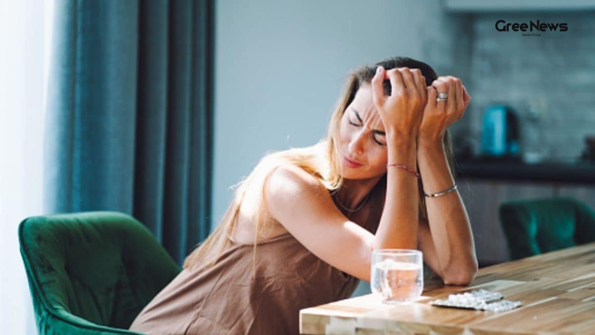 Heatwaves Worsen Migraines and Chronic Pain: Neurologist Dr Nilesh Chaudhary Shares Practical Tips