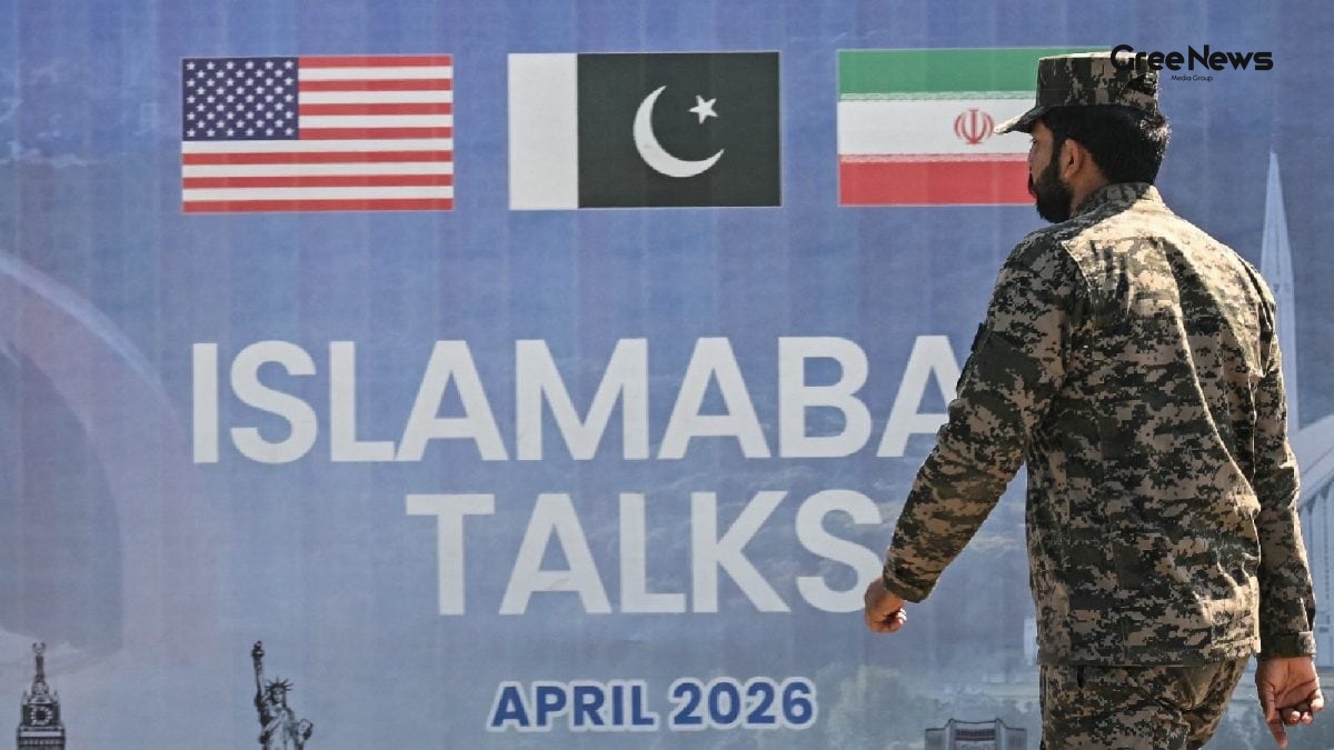 Pakistani air force jets escort Iranian delegation after Islamabad talks