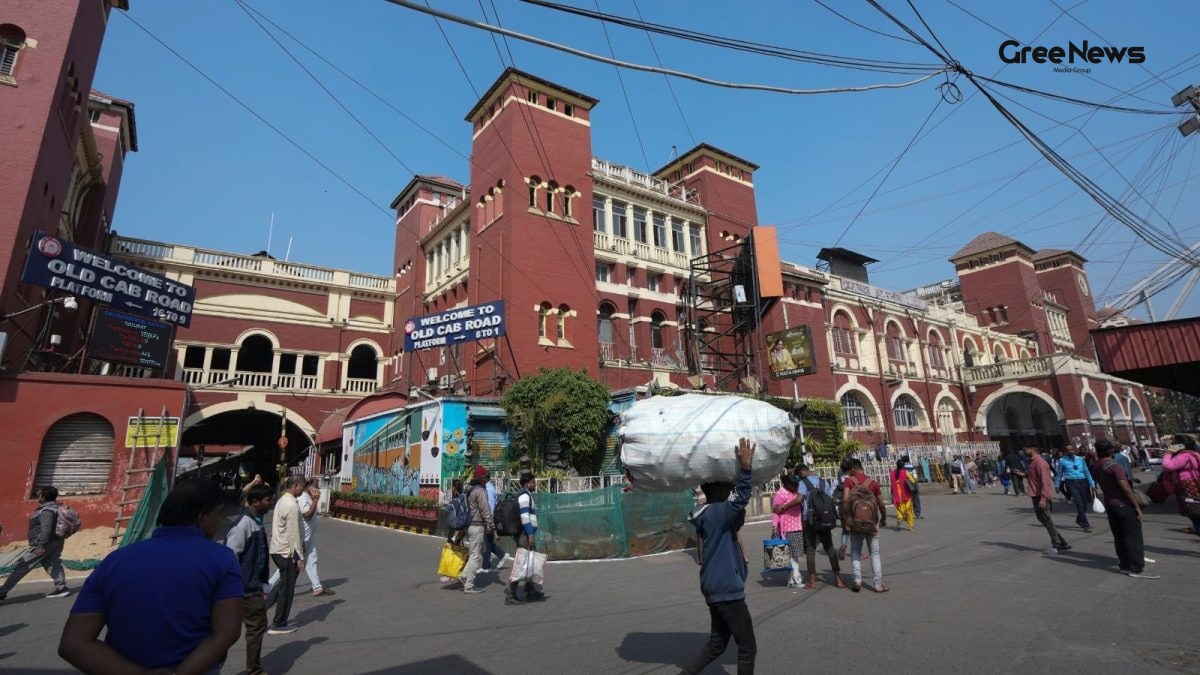 Howrah Station Saga: Mamata Banerjee’s ‘International’ Claim Meets BJP’s Sharp Rebuttal