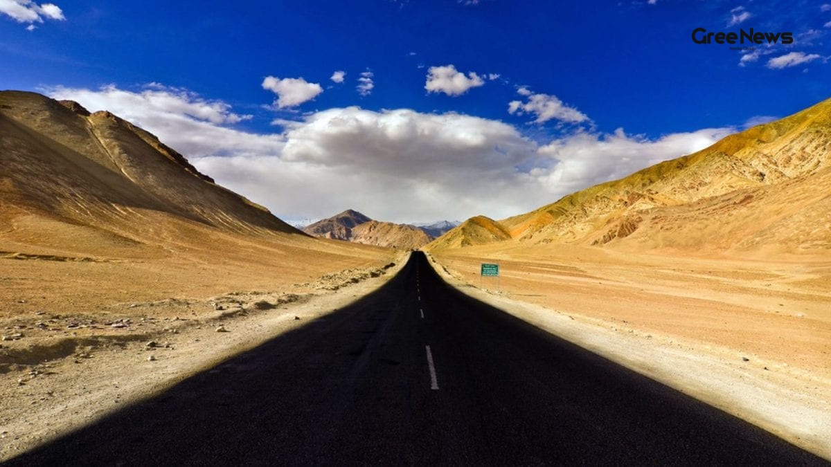 There’s A Place In India Where Cars Appear To Roll Uphill On Their Own