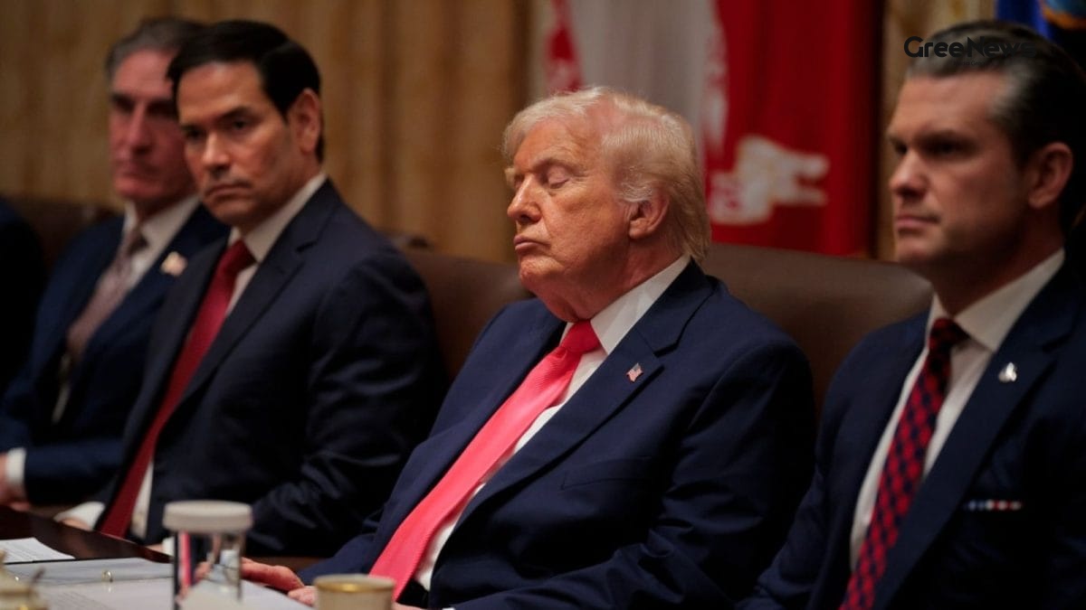 Did Donald Trump Doze Off at a White House Healthcare Talk? See What Went Viral