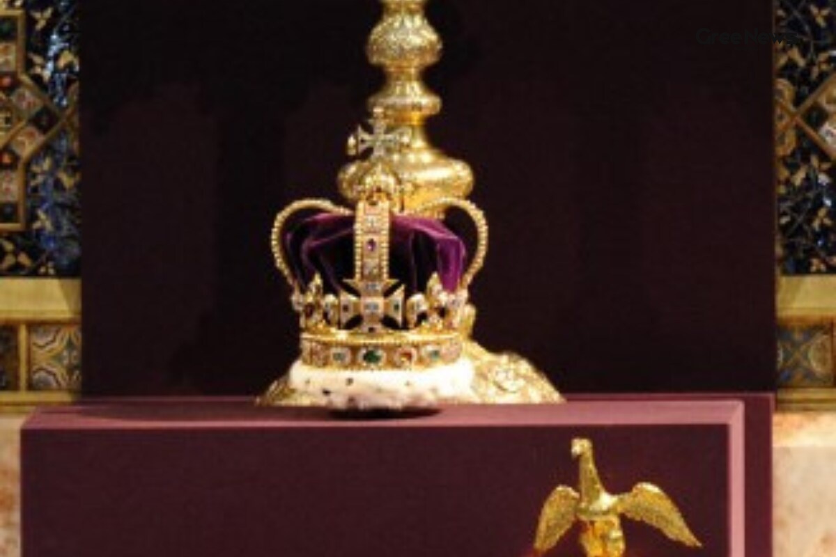 Inside the Royal Crown: My First Look at King Charles III’s Coronation Crown What the St Edward’s Crown Means