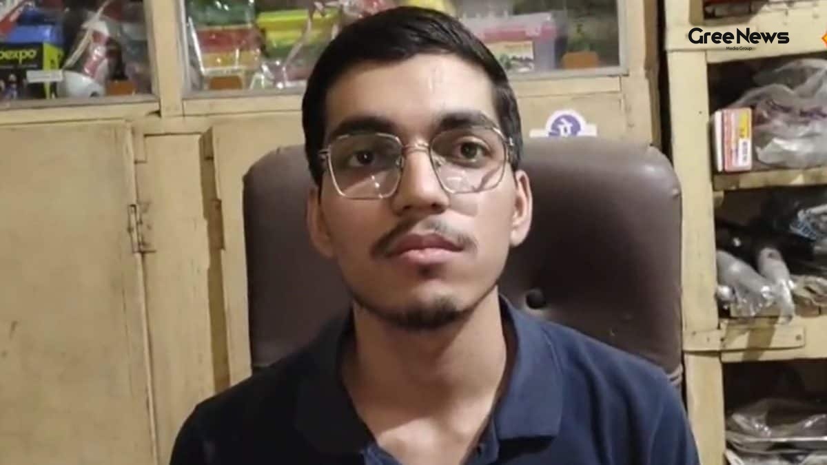 From Utensil Shop to IIT Dream: How Shreshth Kumar Scored 99.39 Percentile in JEE Main 2026